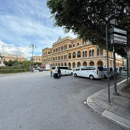 Casa Giulio Cesare *